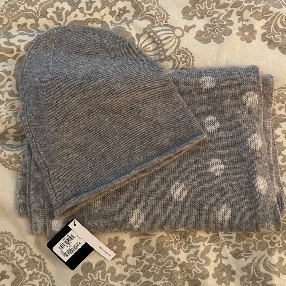 NWT Halogen Cashmere Hat & Scarf set